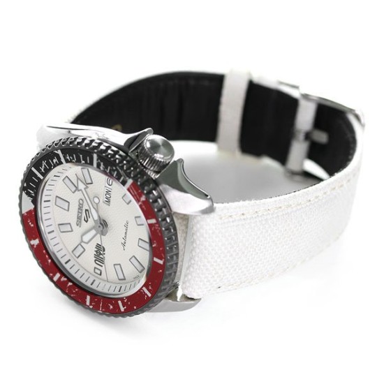 Seiko 5 Sports x Street Fighter V SBSA079 / SRPF19 RYU Model Seiko 5 Sports x Street Fighter V SBSA079 / SRPF19 RYU Model