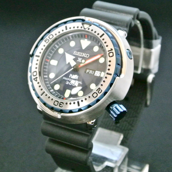 Seiko Prospex SBBN039 Quartz PADI Collaboration 300m Diver